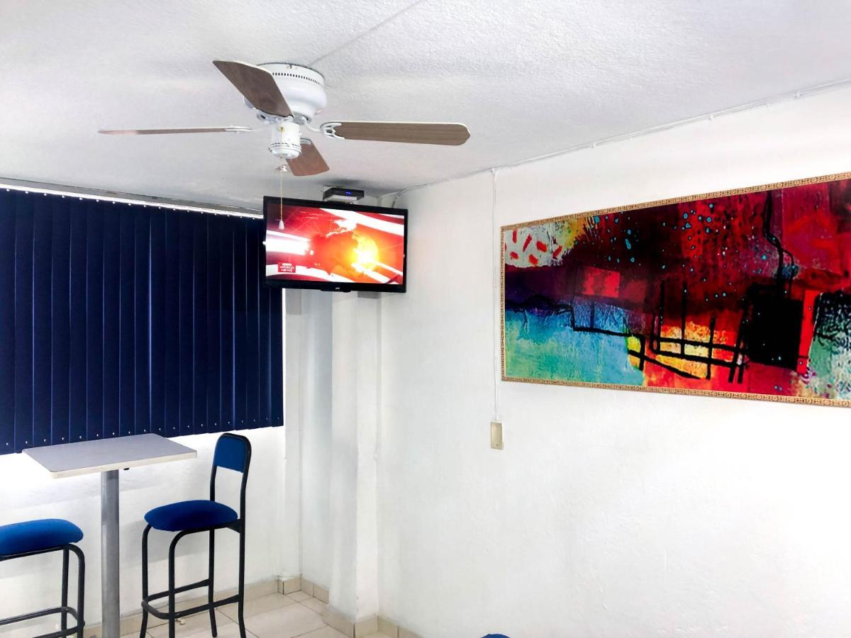 Hotel Vagabundo Plaza Del Sol Zapopan Luaran gambar