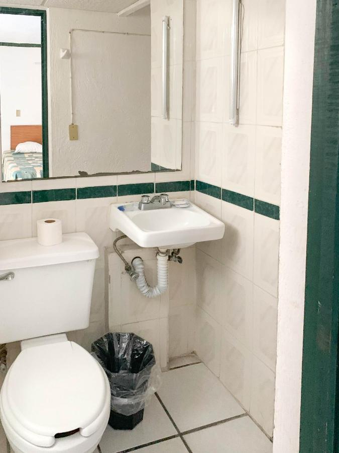 Hotel Vagabundo Plaza Del Sol Zapopan Luaran gambar